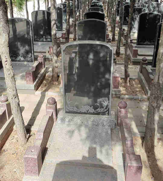 龙山故园墓碑4